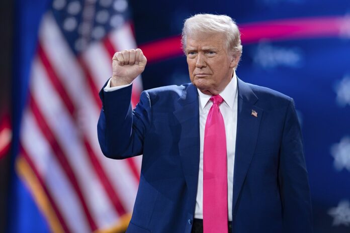 Trump Президент США Дональд Трамп