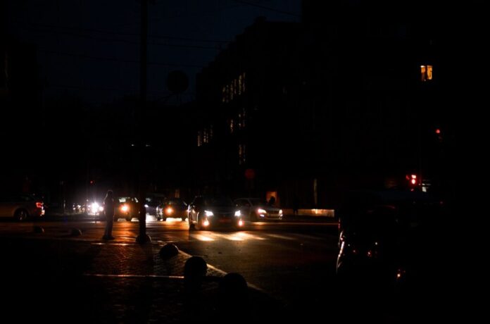 747af4cf-82b5-434f-856a-ba218ebd62c4-1024x677-1 Вулиці без світла