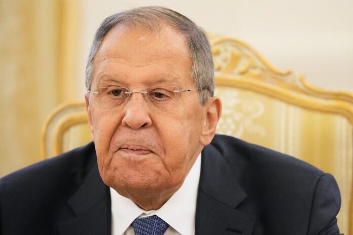 2217684-156384-1287x836 Сергій Лавров під час виступу на пресконференції МЗС росії.