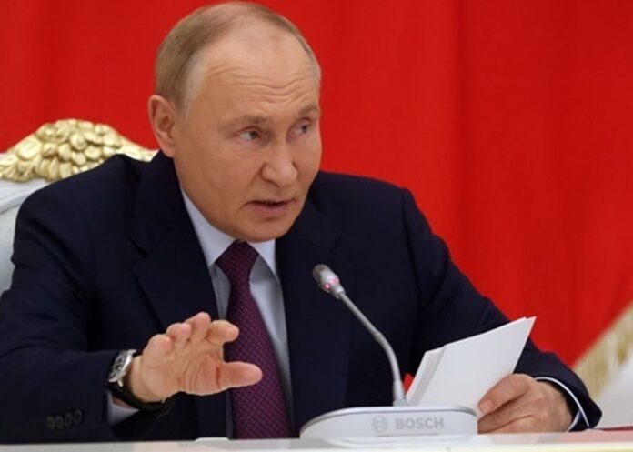 4356451 Путін виступає із заявою про нібито оточення українських сил біля Покровська й Купʼянська