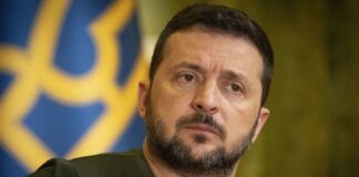 Володимир Зеленський під час звернення говорить про розвиток далекобійних засобів