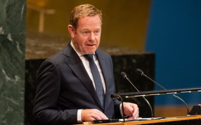 68d2dd341212d Глава МЗС Нідерландів Девід ван Віл