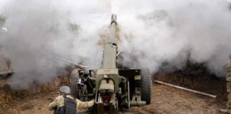 Українські військові відбивають російський наступ