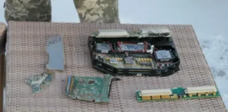 Фрагменти із мікросхемами західного виробництва