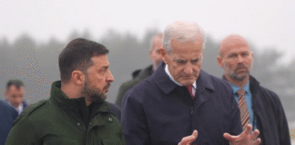 Президент України Володимир Зеленський і прем’єр-міністр Норвегії Йонас Гар Стере під час зустрічі в Європі.