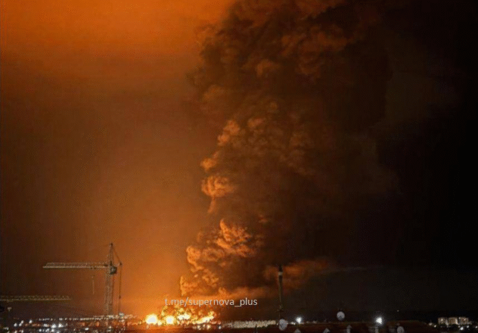 Screenshot_1 Потужна пожежа у Феодосії після удару дронів по нафтобазі