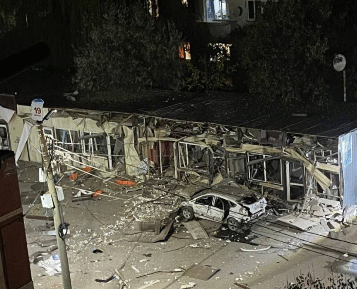 російське ппо влучило в будинок