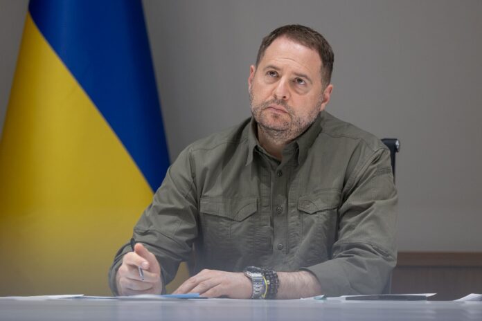 andriy-yermak-may-2024 Андрій Єрмак під час брифінгу щодо мирного плану України