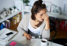 Дівчина що перенесла стрес