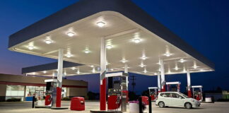 Заправна станція в Україні