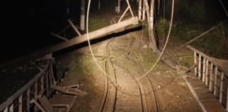 Зруйнована залізнична колія після обстрілу у Ніжині