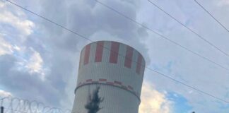 Пошкоджена градирня Нововоронезької АЕС після влучання дрона