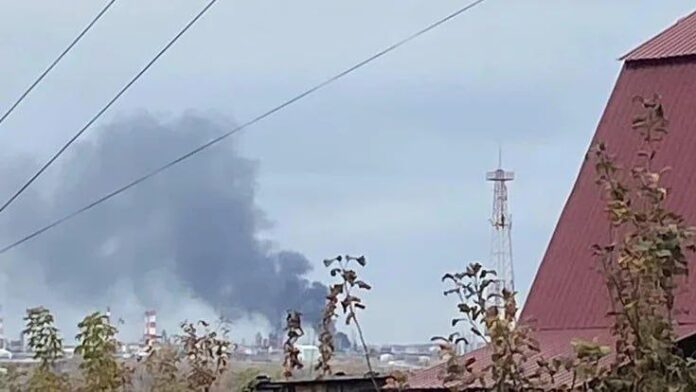 photo_2025-10-11_13-25-07 Дрони СБУ вдарили по нафтопереробному заводу «Башнафта-УНПЗ»