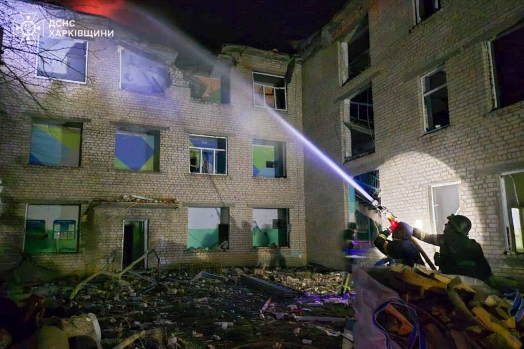 РОСІЙСЬКІ ДРОНИ АТАКУВАЛИ ШКОЛИ НА ХАРКІВЩИНІ: П’ЯТЕРО ПОРАНЕНИХ 1 photo 2025 10 12 10 08 17