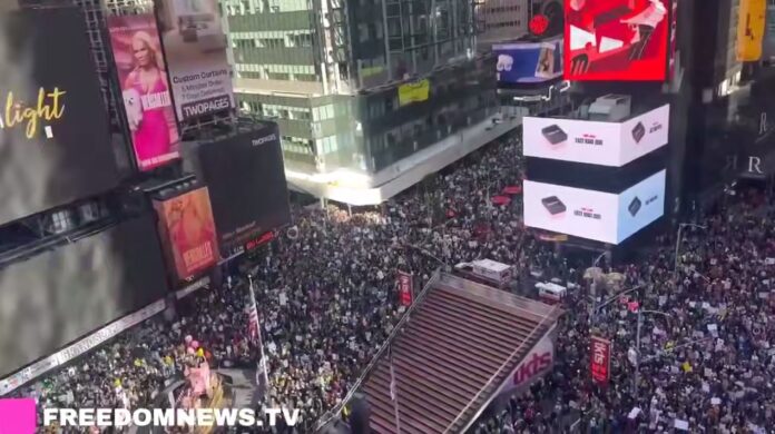 Протести у Вашингтоні під гаслом «No Kings»