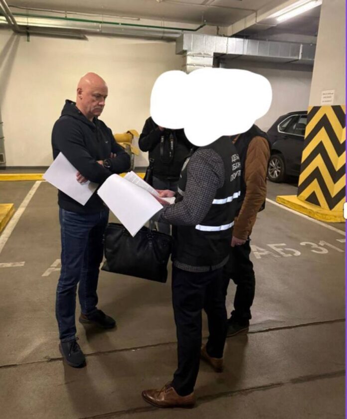 photo_2025-10-28_21-59-40 Геннадій Труханов, якому вручили підозру у службовій недбалості