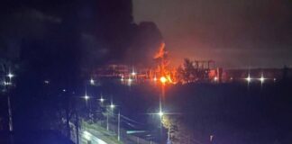 Пожежа після удару дронів по енергетичному об’єкту у Росії