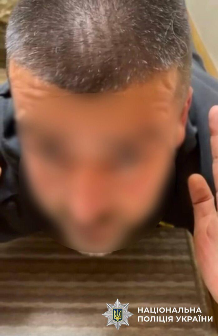 photo_2025-10-31_09-56-37 Правоохоронці затримують чоловіка, причетного до вибуху у відділенні «Укрпошти» в Києві