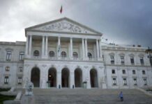 Португалія виділила €50 млн на програму закупівлі зброї США для України Парламент Португальської Республіки