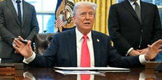 Дональд Трамп на пресконференції у Білому домі