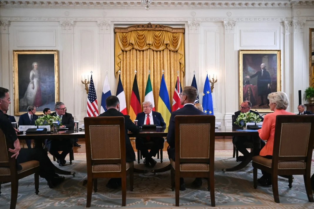 2655579014e850b4cc898f95f0908465 American and European diplomats at a meeting in Washington