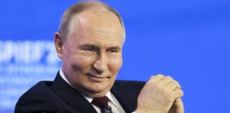 Putin at a press conference in Kyrgyzstan, during which he demanded recognition of the occupied Ukrainian territories