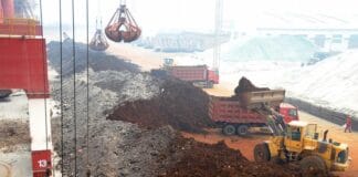 Завод з обробки рідкоземельних елементів у Китаї