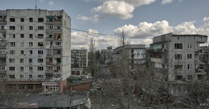 59d65f32bd754c8f35daceceb135b178 Бійці ЗСУ на позиціях поблизу лінії фронту в Донеччині.