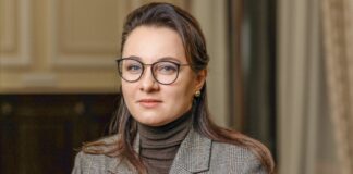 Прем’єр-міністерка України Юлія Свириденко під час брифінгу