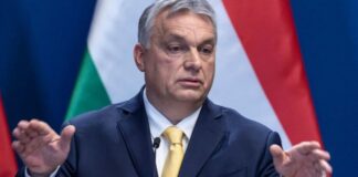 Віктор Орбан під час пресконференції в Будапешті