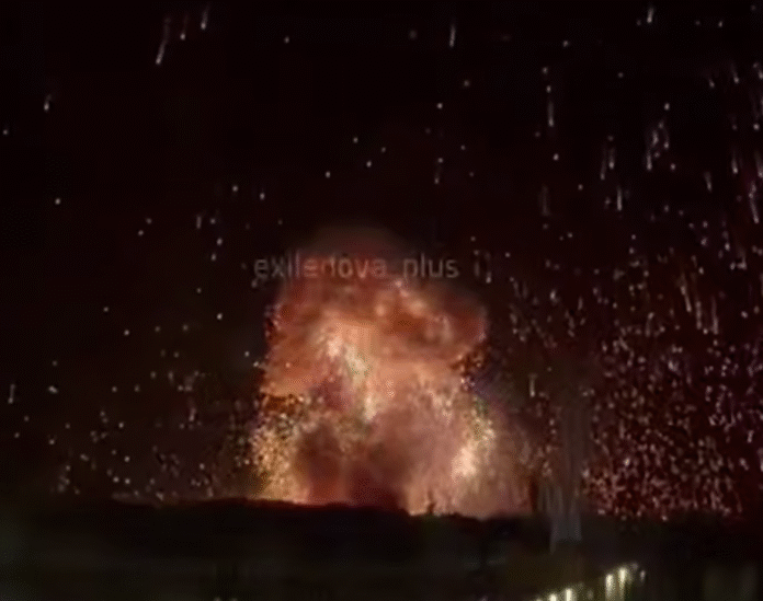 Дим над нафтовим терміналом «Шесхаріс» у Новоросійську