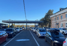 Черги автівок на трасі Одеса–Рені