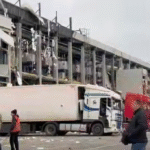 В Києві росіяни влучили в логістичний центр