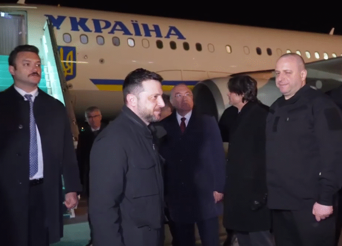 Screenshot_3 Президент України прибуває до Туреччини