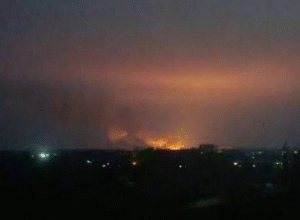 У ДОНЕЦЬКУ ЗНИЩЕНО ВЕЛИКИЙ СКЛАД БОЄПРИПАСІВ 1 У Донецьку вибухнув склад боєприпасів