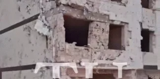 У Вишневому ударом зруйновано будинки для ВПО Зруйновані будинки у Вишневому після влучання