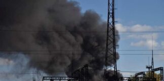 Пошкоджена теплова електростанція на тлі відсутності енергопостачання