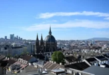 Hamas-linked weapons cache found in Austria Австрія Відень