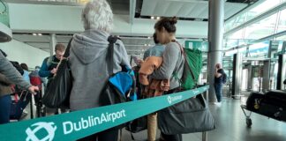 Українські біженці в аеропорту Дубліна