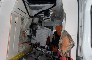 Пошкоджене авто швидкої допомоги