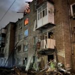 Удар по Кам’янському: вісім поранених, пожежі та руйнування будинків