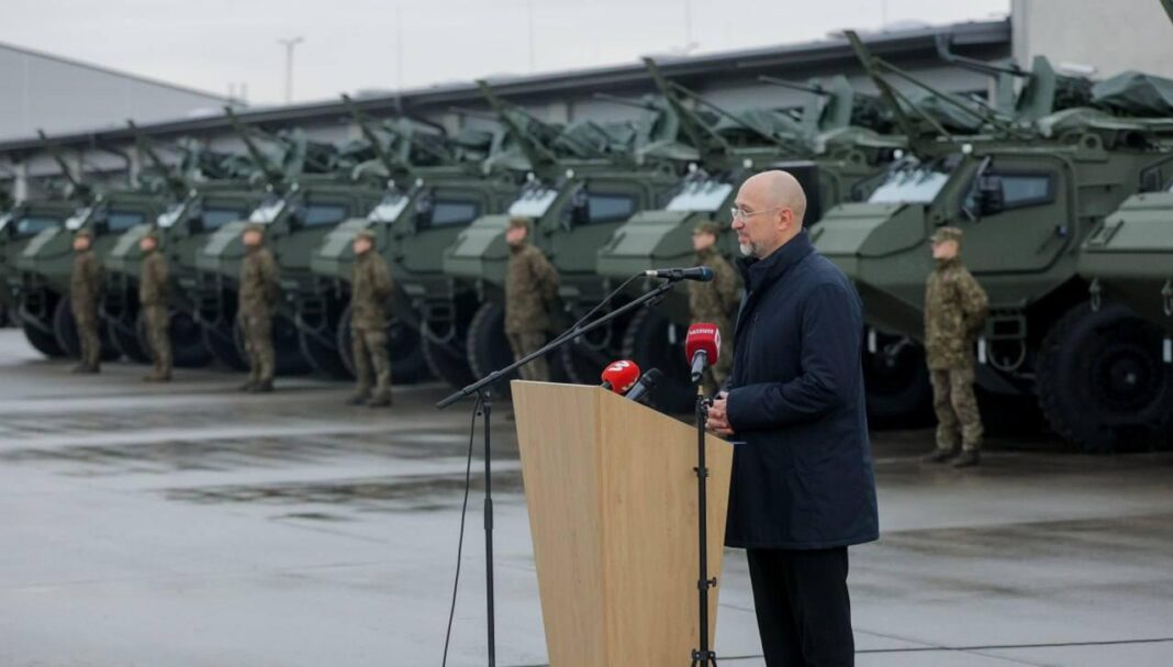 Латвія передала Україні бронетранспортери Patria 6x6