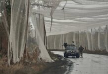 French fishermen donate nets to Ukraine to create anti-drone defence French fishermen donate old nets to make anti-drone nets