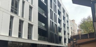 Протест під помешканням депутата