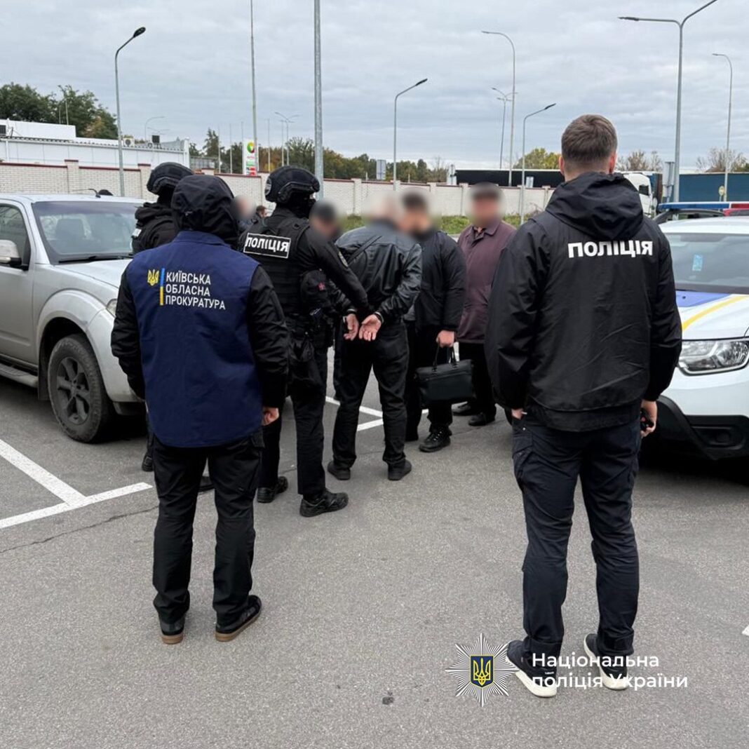 SBU officers during the detention of defendants in the case of illegal procurement of drones