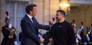 Зеленський і Макрон під час переговорів у Парижі