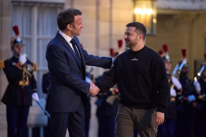 Zelenskyy and Macron during talks in Paris