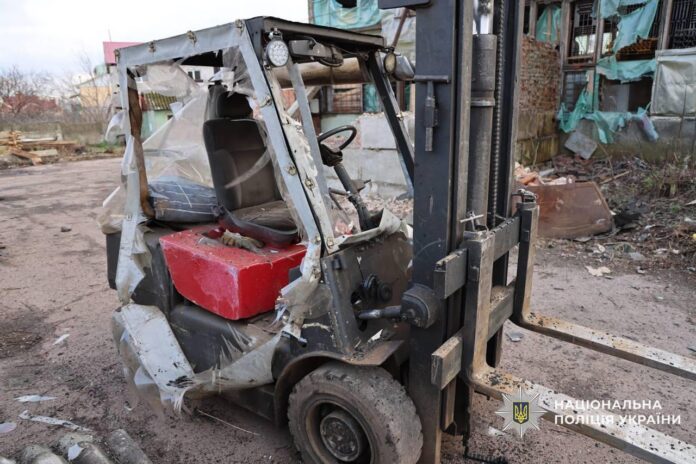 photo_2025-11-24_16-21-53 Пошкоджена техніка на підприємстві після російського удару