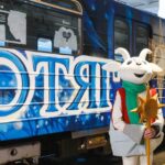 У київському метро запустили різдвяний артпоїзд