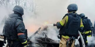 The aftermath of a nighttime UAV attack in the Dnipro region, rescuers are working.